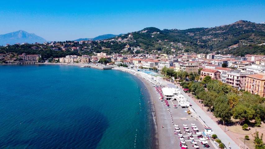 Appartamento per 5 persone, con Panorama a Sapri