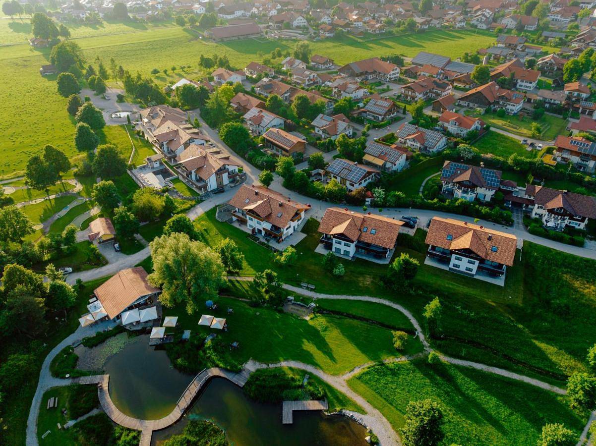 Ganze Wohnung, One-Bedroom Premium Apartment in Roßhaupten, Bayerisch Schwaben