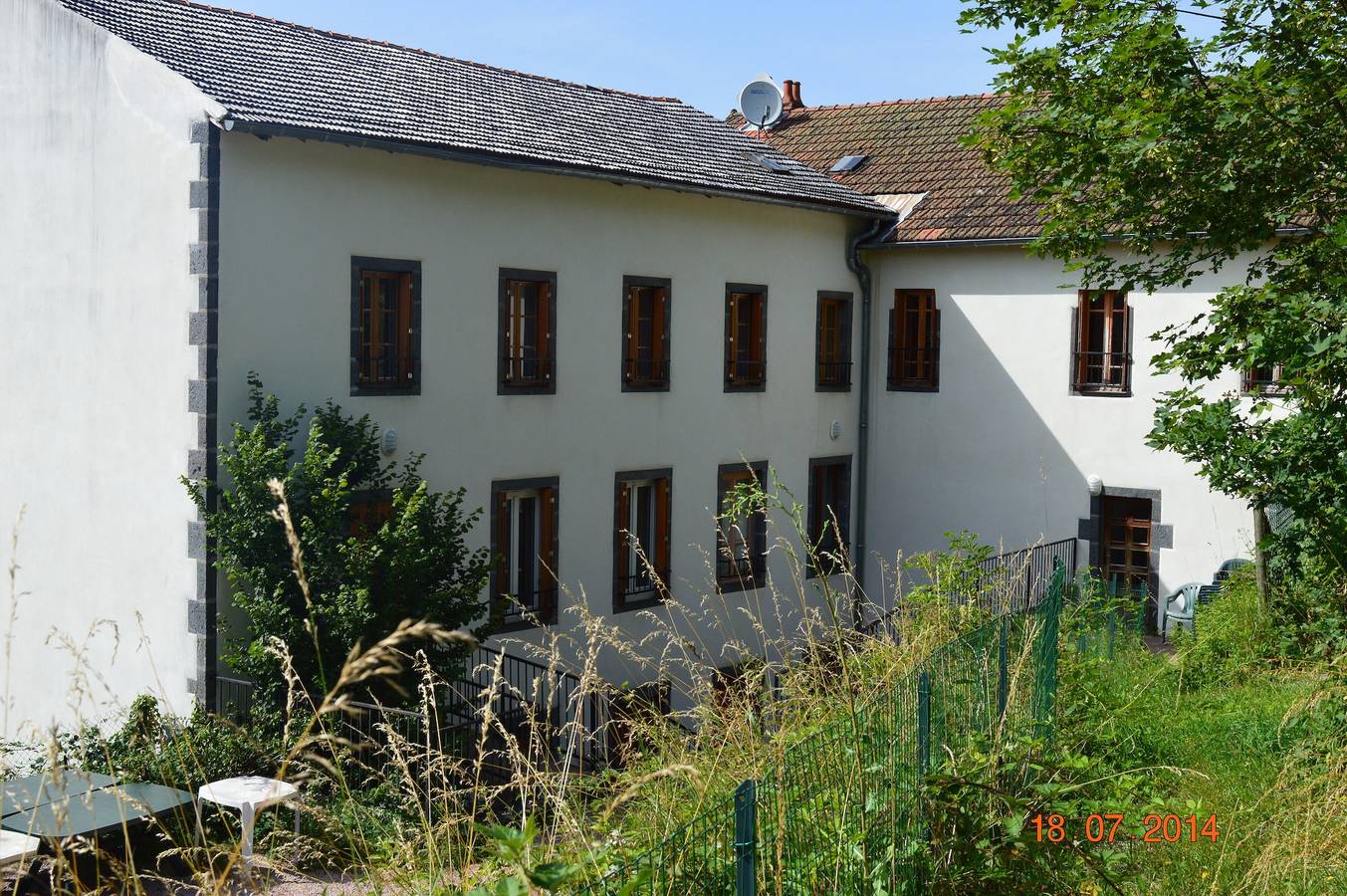 Ganze Wohnung, Ferienwohnung 'Maison De Caractere- Puy De Dome' mit Gemeinschaftsgarten in Pontgibaud, Regionaler Naturpark Volcans d'Auvergne