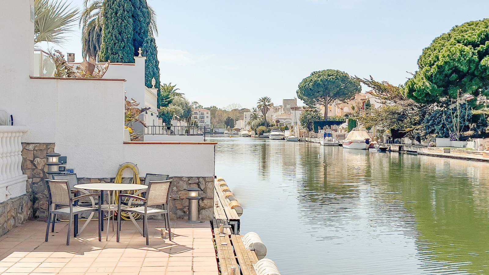 Majordoms Canals in Empuriabrava, Upper Empordà