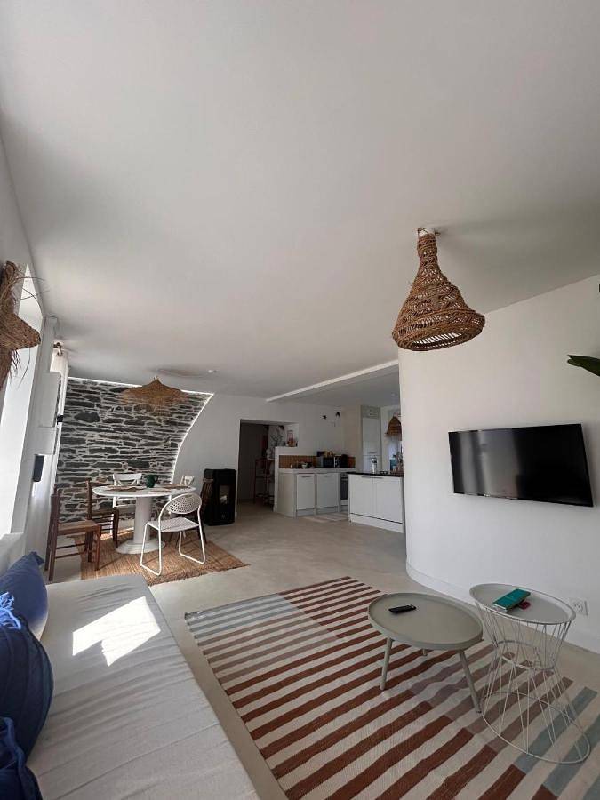 Location de vacances pour 6 personnes, avec jardin et jacuzzi à Saint-Martin-des-Champs - 4