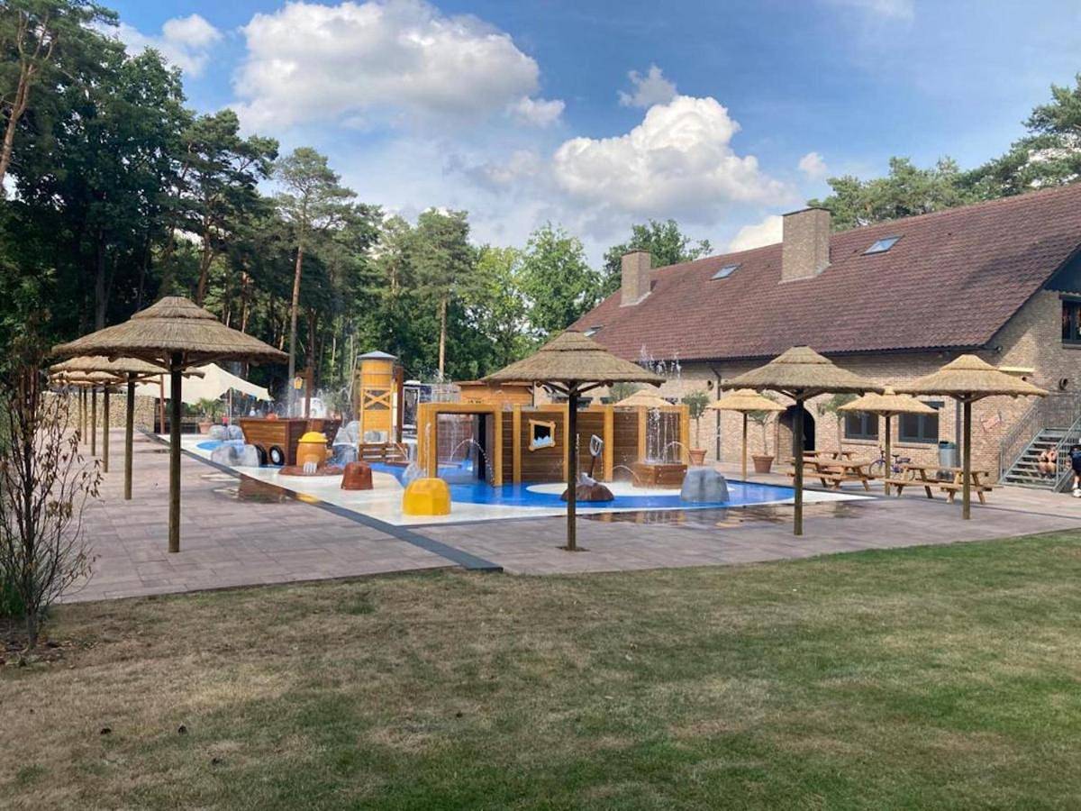 Two-Bedroom Chalet in Zutendaal, Région de Hasselt