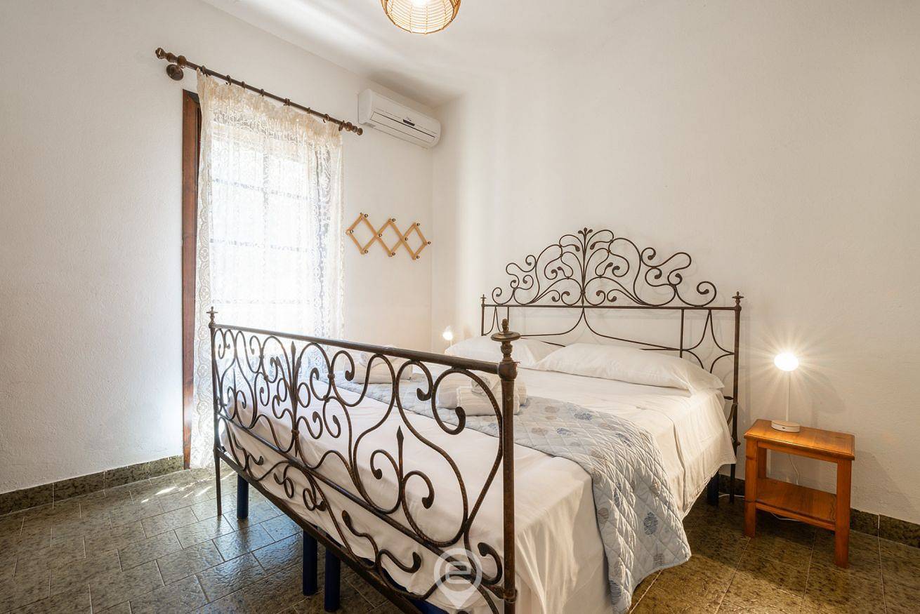 Sunny Holiday Villa - Garden, Aircon & Parking in Santa Margherita di Pula, Pula e dintorni