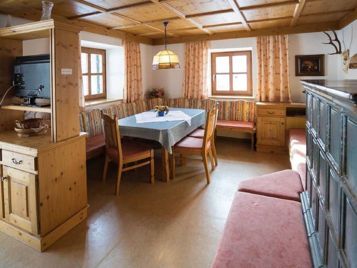 Chalet für 6 Personen, mit Garten und Balkon sowie Sauna in Leogang - 4