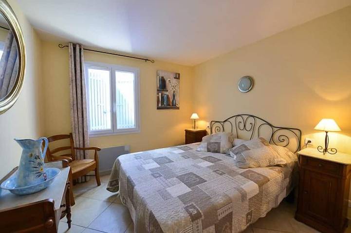 Location de vacances pour 5 personnes, avec jardin à Grillon - 2