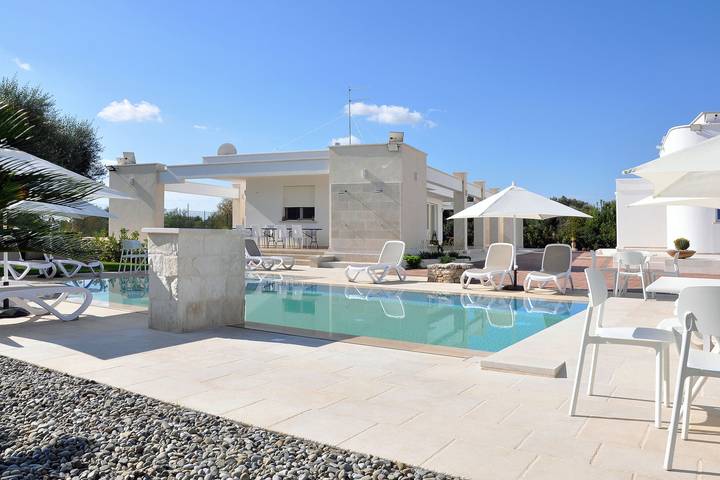 Ferienhaus für 10 Personen, mit Sauna und Pool