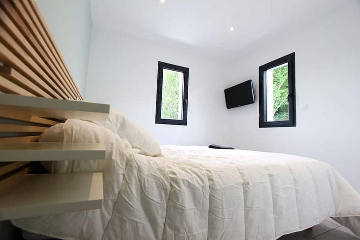 Location de vacances pour 8 personnes, avec jacuzzi ainsi que terrasse et jardin à Saint-Jean-Pied-de-Port - 3