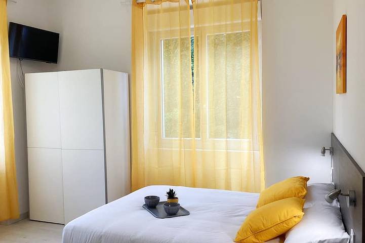 Appartement entier, Appart 95m2 clim, parking, proche Sanctuaire in Lourdes, Hautes-Pyrénées