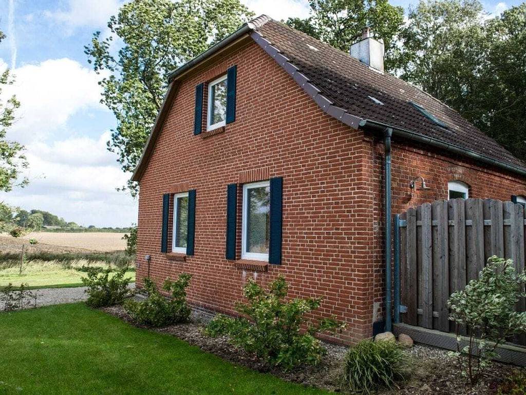 Ferienhaus in Loit mit Schwimmbecken in Loit, Grünes Binnenland