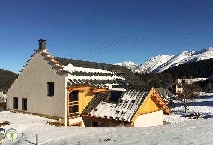 Gîte pour 10 personnes, avec jacuzzi et jardin ainsi que piscine et terrasse à Villard-de-Lans - 3