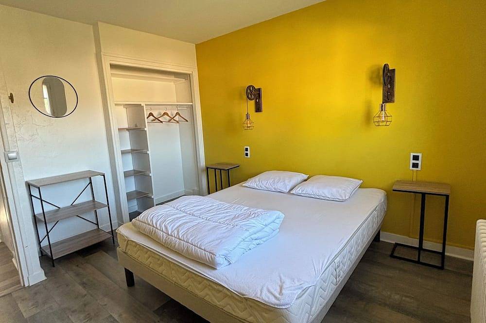 Entire apartment, 6-person apartment in clairvaux les lacs in Clairvaux-les-Lacs, Jura