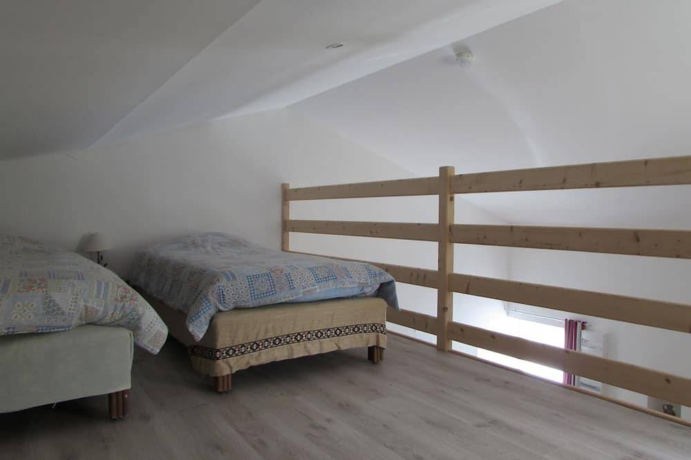 Longère dans le sud Deux Sèvres in Gournay-Loizé, Région de Niort