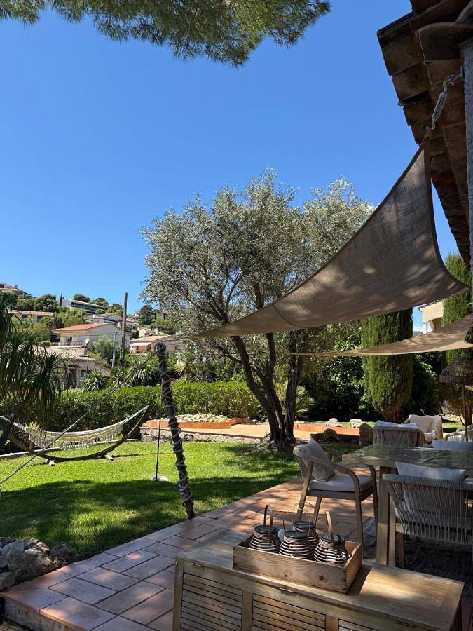 Location de chambre Villa les allamandas in Mandelieu-la-Napoule, Côte méditerranéenne (France)