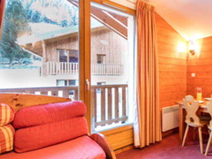 Résidence les Chalets de La Ramoure - Vacancéole - Estudio 4 personas - Estudio para 4 personas con zona de dormitorio in Valfréjus, Modane