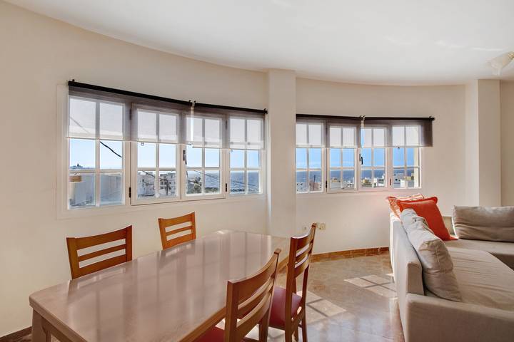 Ferienhaus für 8 Personen, mit Balkon und Garten in Arico - 2