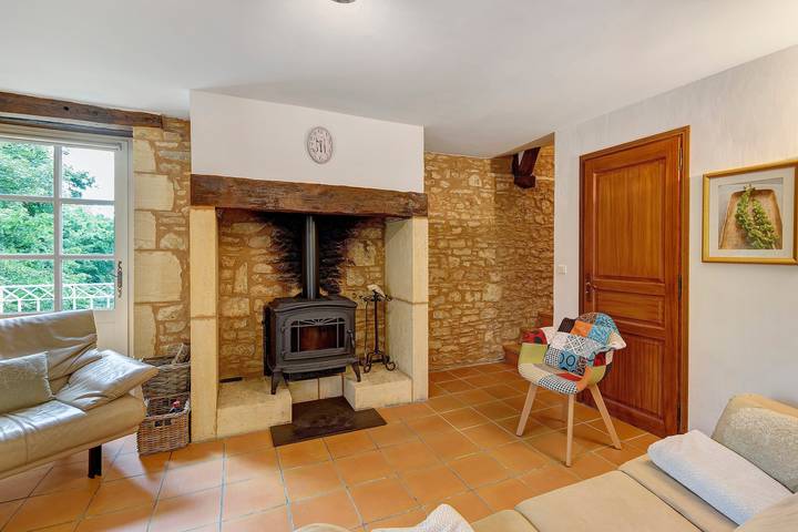Gîte « Les Tuquettes » con piscina y jacuzzi compartidos in Montcabrier, Quercy