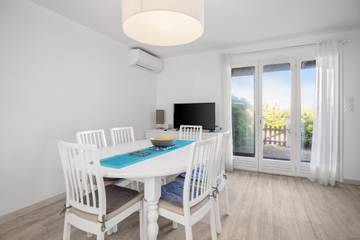 Maison De Vacances pour 6 Personnes dans Le Brusc, Six-Fours-les-Plages, Photo 2