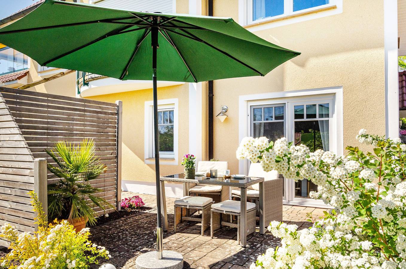 Entire apartment, Apartment 'Lavendel' with Private Terrace and Wi-Fi in Hofgeismar, Hessisches Bergland