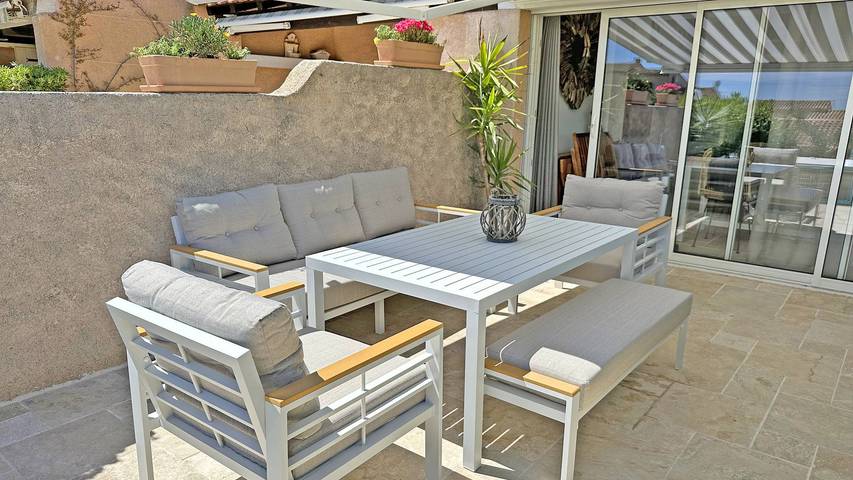 Location de vacances pour 4 personnes, avec piscine ainsi que jardin et terrasse dans Plage De La Croisette Sainte Maxime - 4