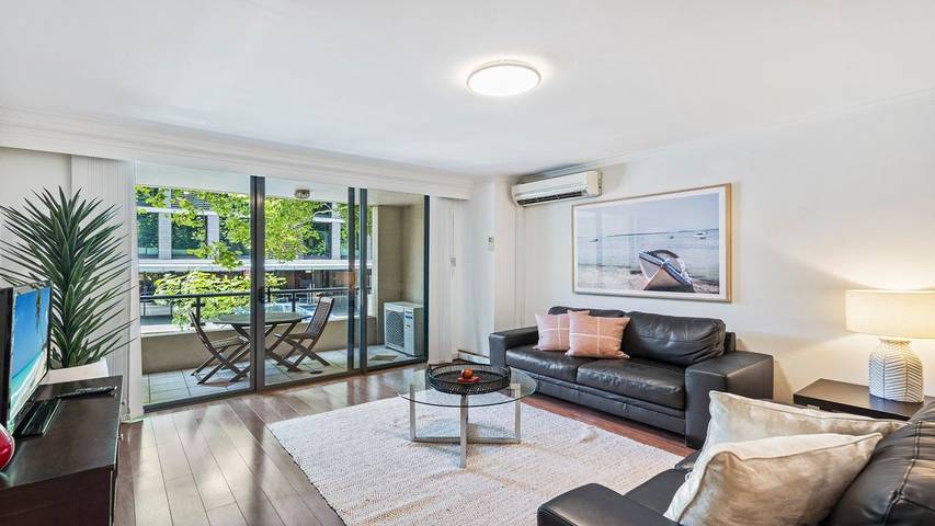 Ferienwohnung für 4 Personen, mit Pool und Balkon/Terrasse in Sydney