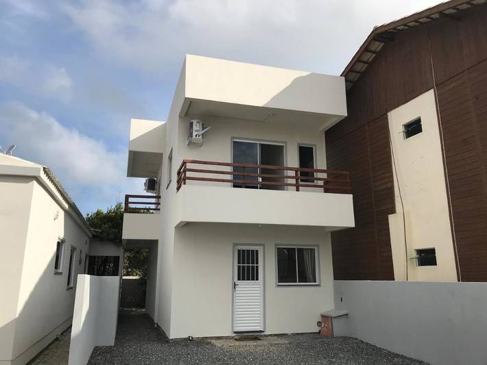 Casas e apartamentos de temporada para 5 pessoas, com jardim em Bombinhas