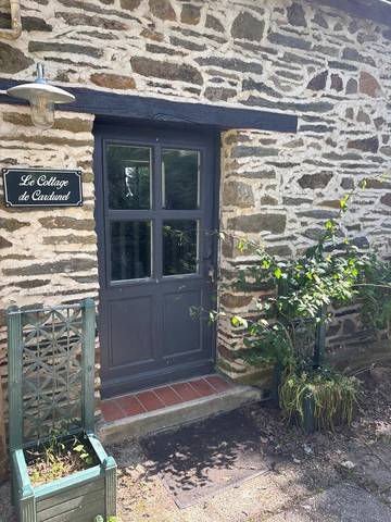 Gîte pour 8 personnes, avec jardin à Nozay