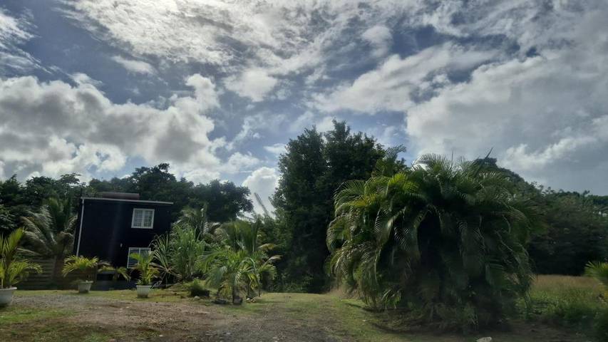 Gîte pour 4 personnes, avec vue et terrasse, animaux acceptés à Saint-Esprit (homonymie) - 2