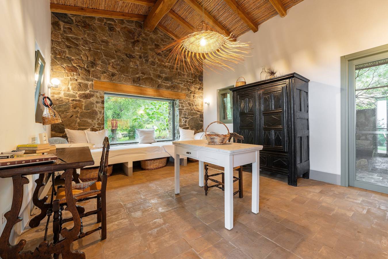 La Tanca Del Conte – Suite Sughera: Unabhängiges Stazzo im Olivenhain mit Meerblick in Muravera, Cagliari Provinz