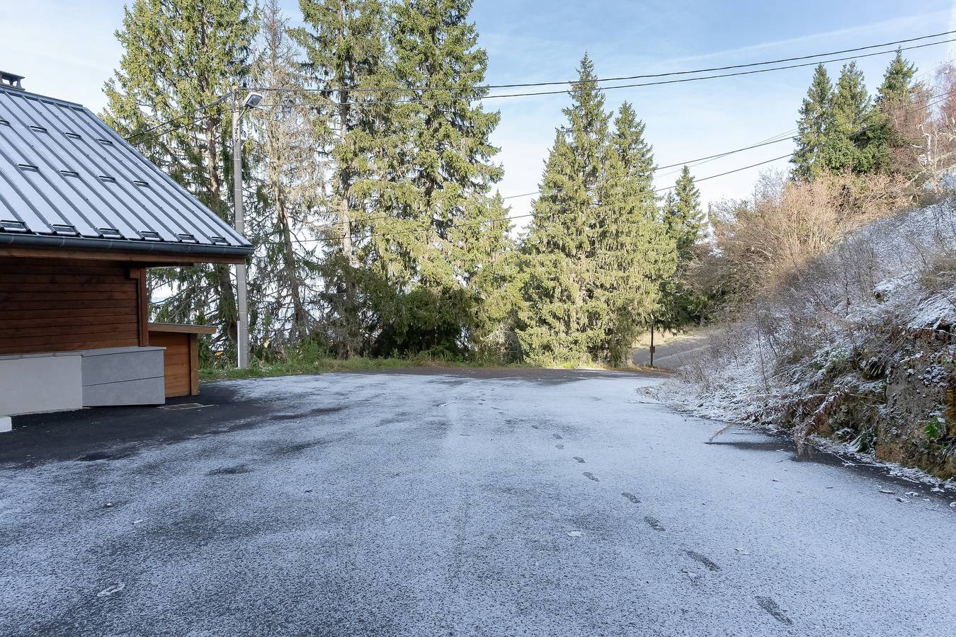 Entire apartment, Apartment 'Plein Ciel' with Mountain View, Private Terrace and Shared Garden in Le Collet d'Allevard, Allevard