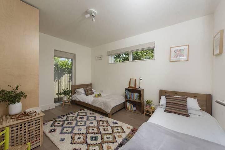 6 The Dunes -  Short walk to the beach - Hot Tub - Free Wi-Fi in Cornwall