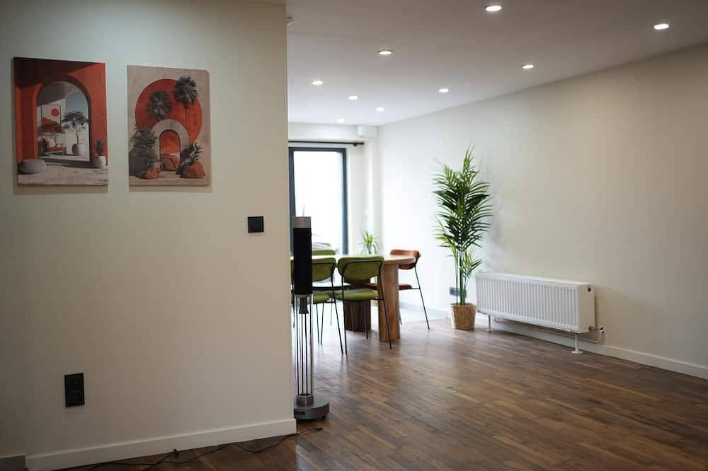 Beautiful Coliving bed & breakfast in charming Argenteuil in Argenteuil, Val-d'Oise