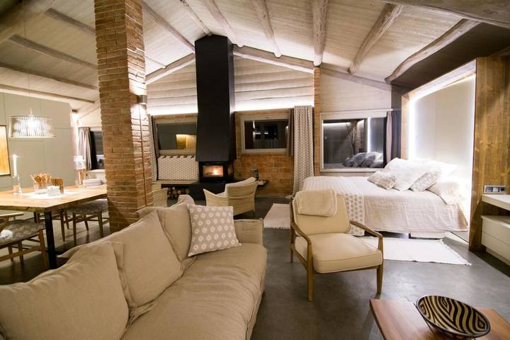 Casa rural para 2 personas, con Jacuzzi y Terraza además de Jardín y Piscina en Castellar del Riu