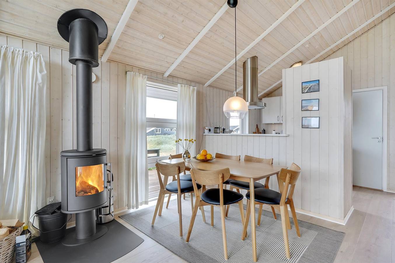 Amazing home in Hvide Sande w/ Wifi, 3 Bedrooms and Sauna in Hvide Sande, Holmsland Klit