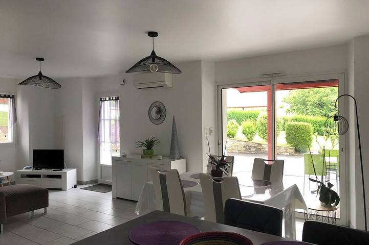 Appartement de vacances pour 4 personnes, avec terrasse et jardin