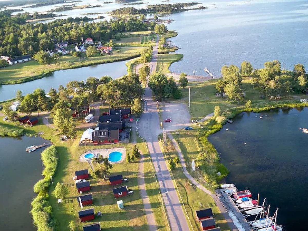 Campinghütte am Meer, Badestrand und Pool (Dusche/Wc im Servicegebäude) in Torsås und Umgebung