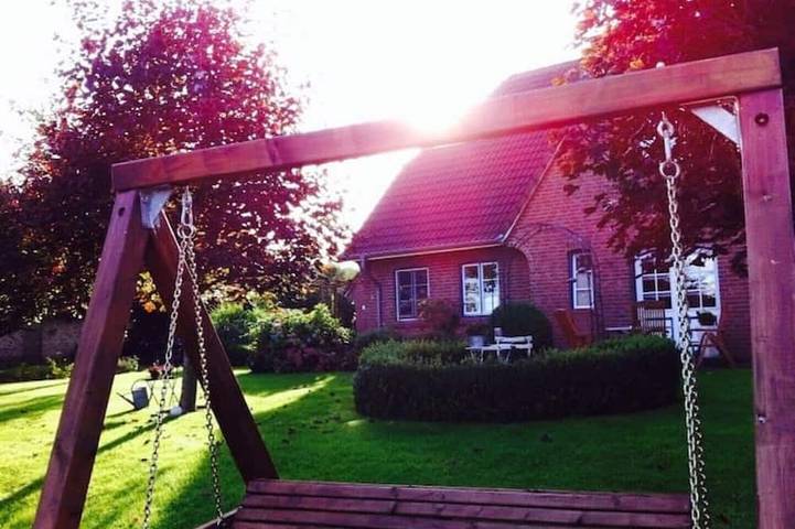 Ferienwohnung für 4 Personen, mit Terrasse und Garten in Fresendelf