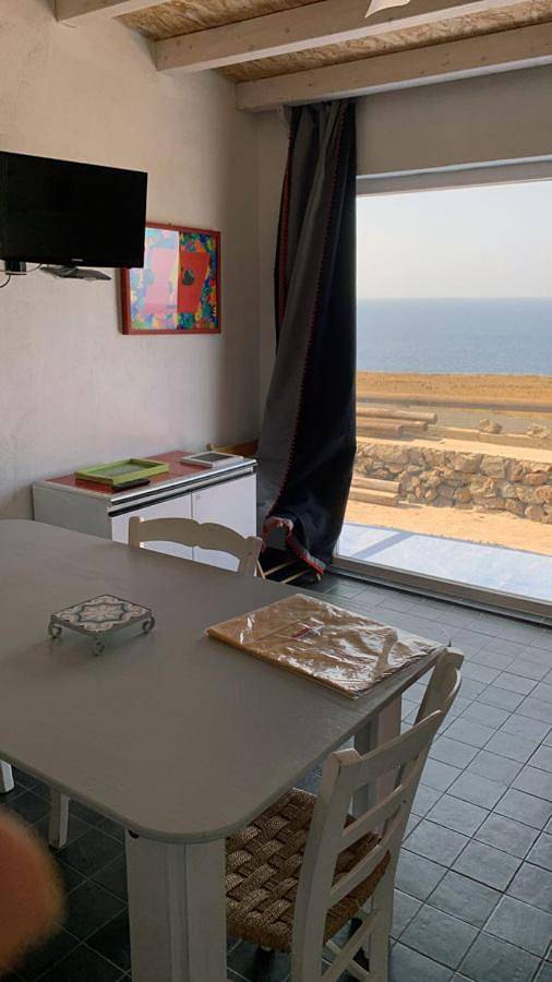 Gîte pour 2 personnes, avec jardin et vue, animaux acceptés à Ustica - 2
