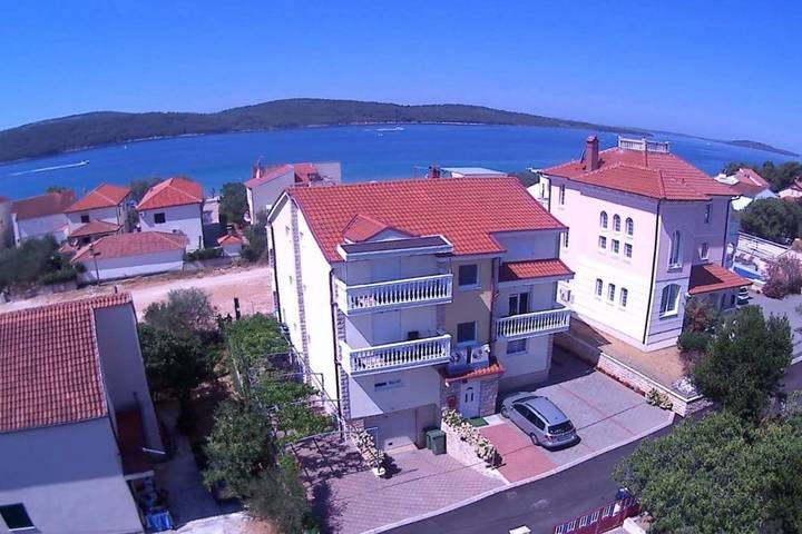 Ganze Wohnung, Studio Appartement mit Balkon Zablace, Sibenik -b in Sibenik, Šibenik-Knin