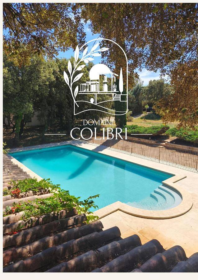Maison de vacances pour 4 personnes, avec Terrasse ainsi que Jardin et Piscine à Pujaut