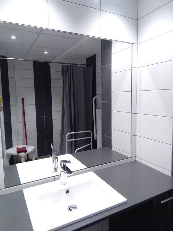 Gîte pour 6 personnes, avec balcon ainsi que jardin et sauna, animaux acceptés à Chapelle-des-Bois - 2