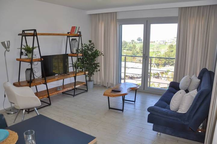 Ferienwohnung für 6 Personen, mit Garten und Balkon sowie Pool - 1