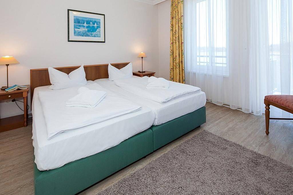 Ganze Wohnung, Kinder- und hundefreundliche Wohnung mit sonnigem Balkon und Seeblick in Toplage in Bansin, Heringsdorf