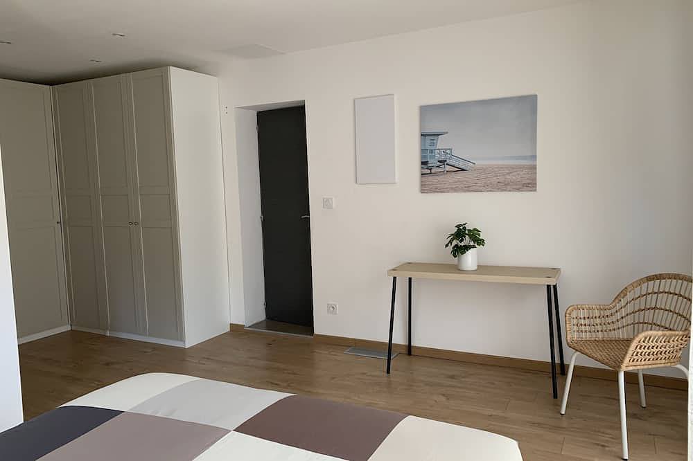 Spacious and quiet villa classified 4 * furnished with tourism in Flassans-sur-Issole, Brignoles region