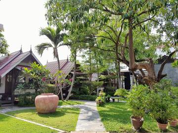 Maison d’hôte pour 2 personnes, avec jardin dans Phra Nakhon Si Ayutthaya