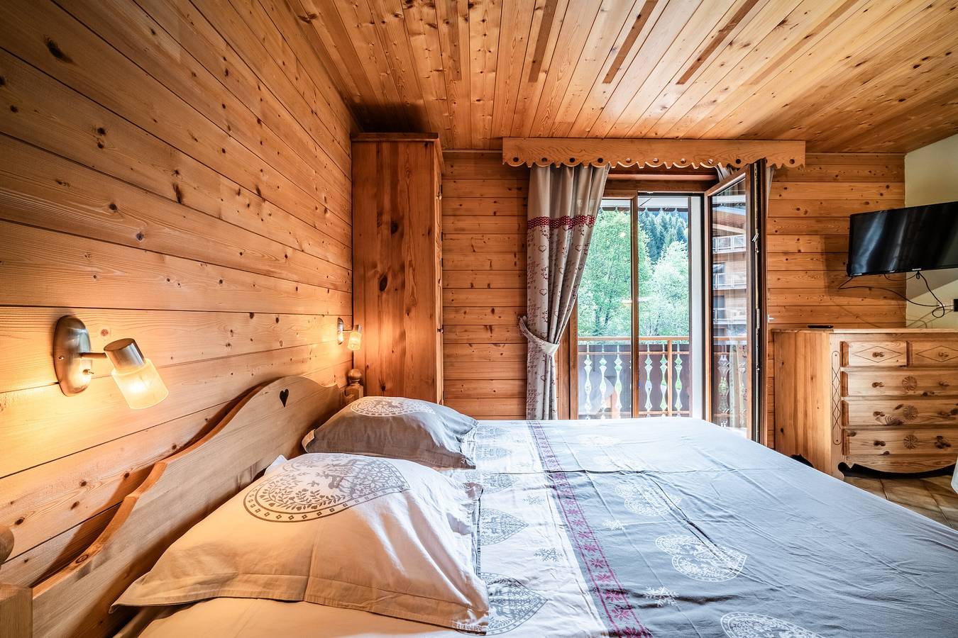 Studio Apartment 'La Flèchette - 2 Pers' with Mountain View, Balcony and Wi-Fi in Châtel, Les Portes du Soleil