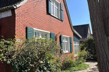 Ferienhaus für 4 Personen, mit Garten in Leer