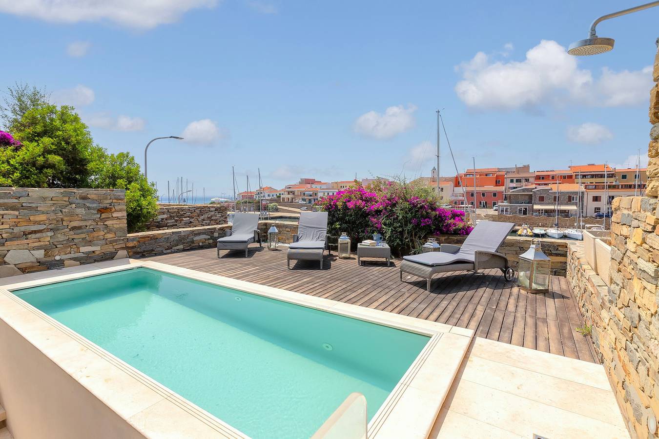 Casa Vacanze 'Katy am Hafen von Stintino' mit Meerblick, Wlan und Klimaanlage in Stintino, Nurra