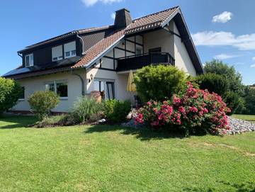 Ferienwohnung für 3 Personen, mit Terrasse und Garten in Waldeck