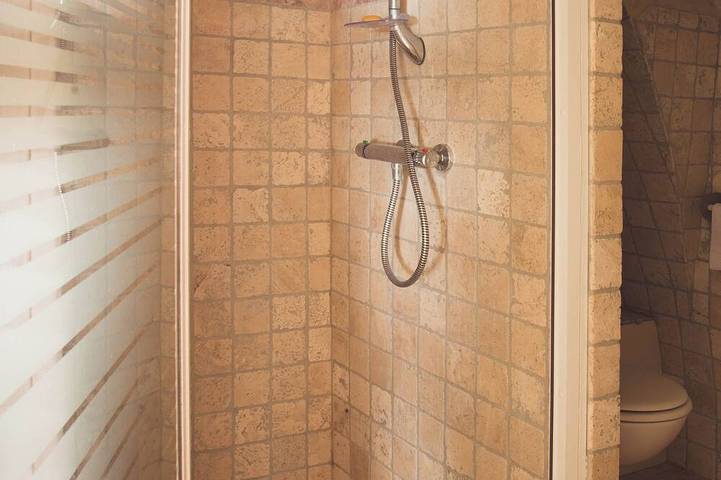 Location de vacances pour 3 personnes, avec terrasse et jardin à La Tieule - 4