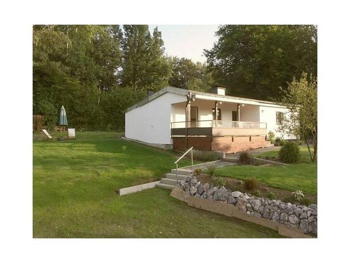 Ferienhaus für 4 Personen, mit Terrasse und Garten sowie Sauna